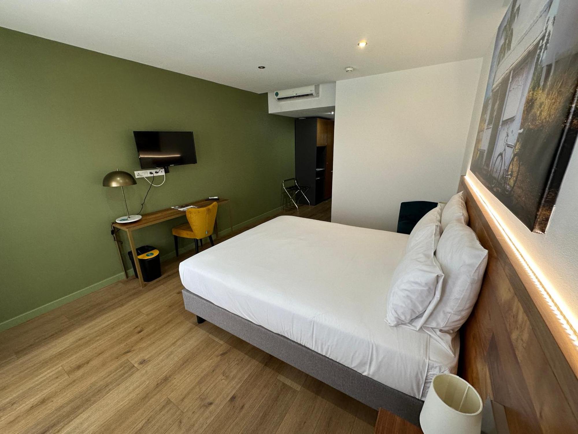 Hotel Exsel Creolia Сен Дьони Екстериор снимка